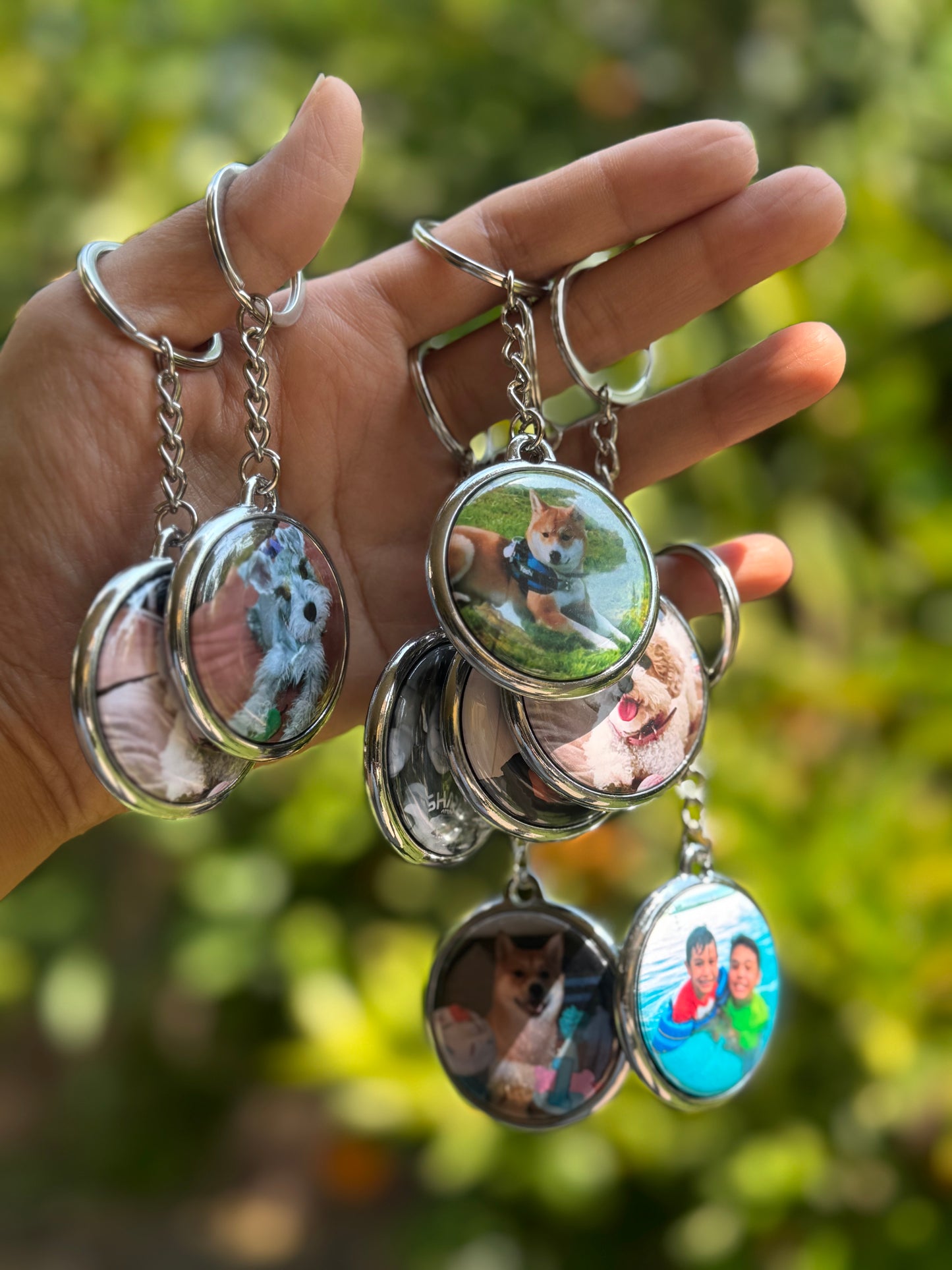1.5" Round Custom Photo Keychains (Set of 12)